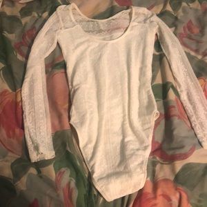 White Hollister lave body suit size xs never worn